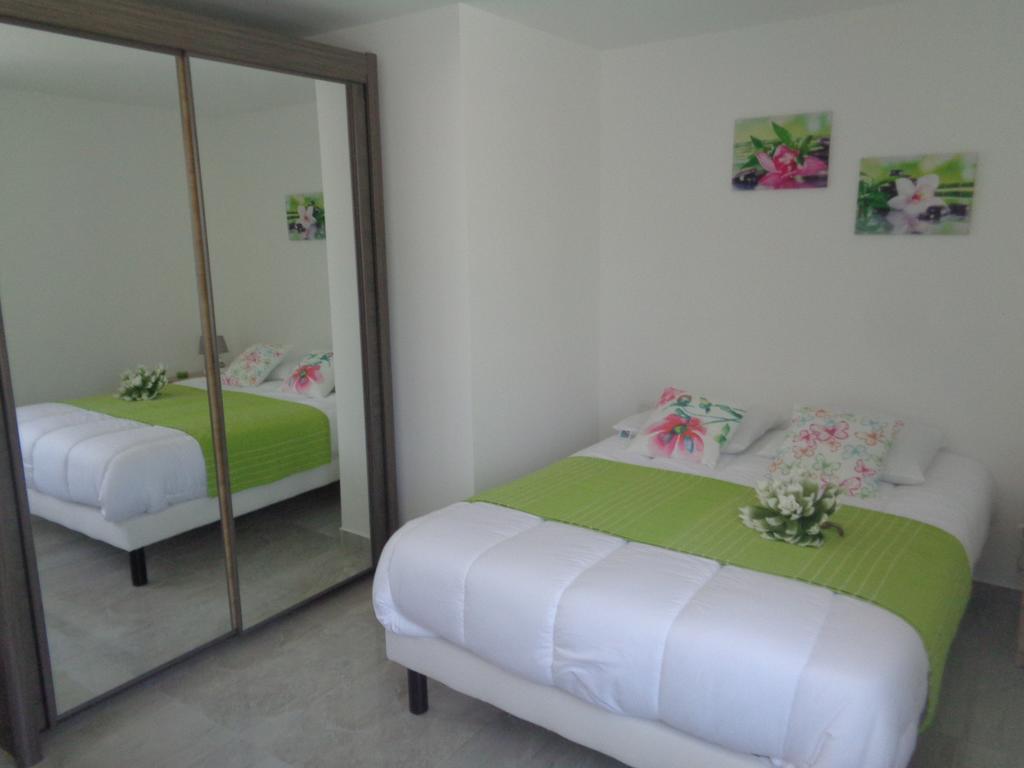Hotel Du Midi Cazaubon Εξωτερικό φωτογραφία